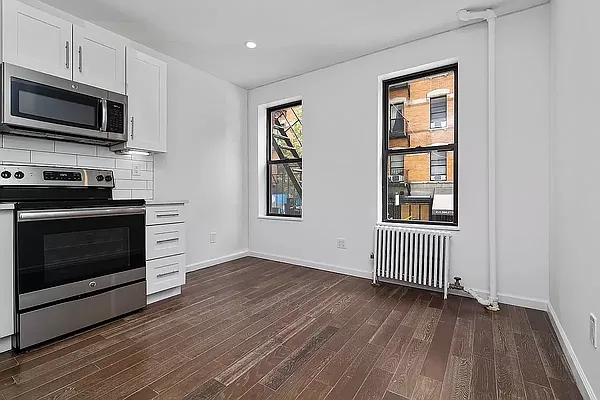 Rented by REAL New York | media 9