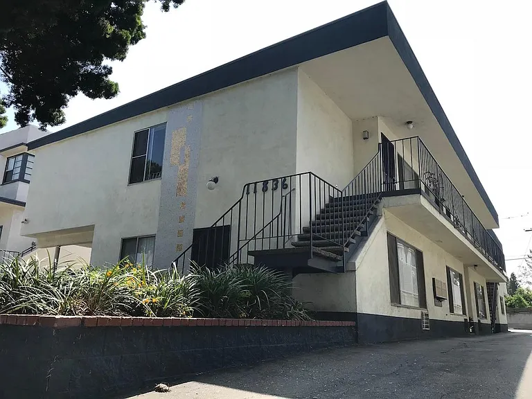 11836 Venice Blvd #8 — Photo 8