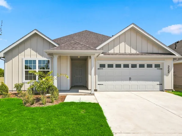 222 Morningside Dr, Farmersville, TX 75442
