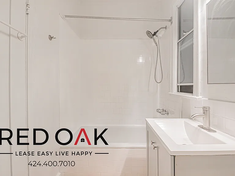 236 S Coronado St — Photo 10