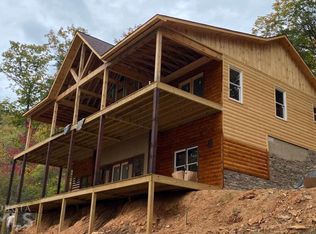 148 Stuart Dr, Mineral Bluff, GA 30559