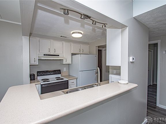 4th image of 1116 Eagle Feather Cir APT F