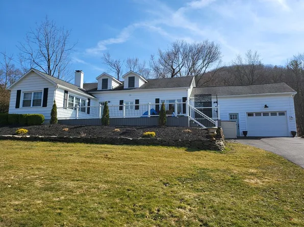 416 E Franklin St, Horseheads, NY 14845