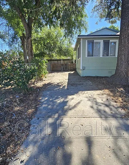 1701 E Desmet Ave — Photo 21