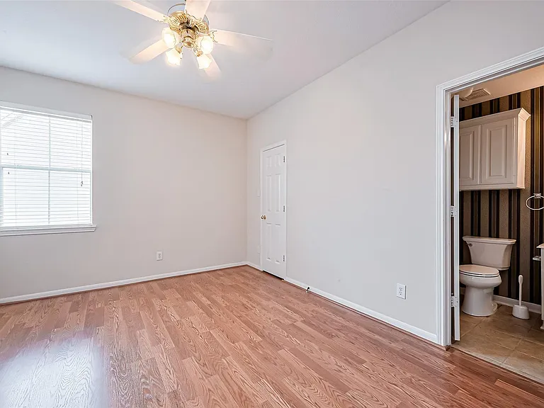 5547 Cranston Ct — Photo 24