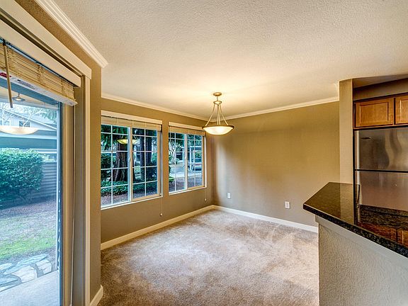 3rd image of 10009 NE 120th Ln APT B102