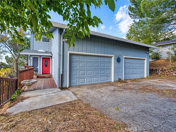 4th image of 3229 Westridge Dr