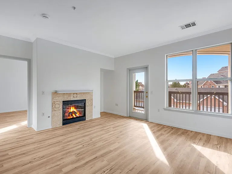 18959 E Warren Dr #207 — Photo 5