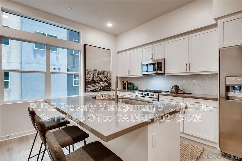 1st image of 10451 Harlow Cir #31