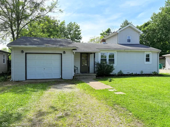 5631 N Clover West Dr, Fairland, IN 46126