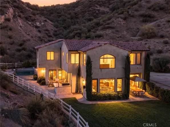 16101 Live Oak Cir, Santa Clarita, CA 91387