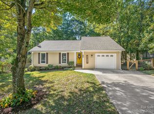 106 Southwick Ct, Fletcher, NC 28732