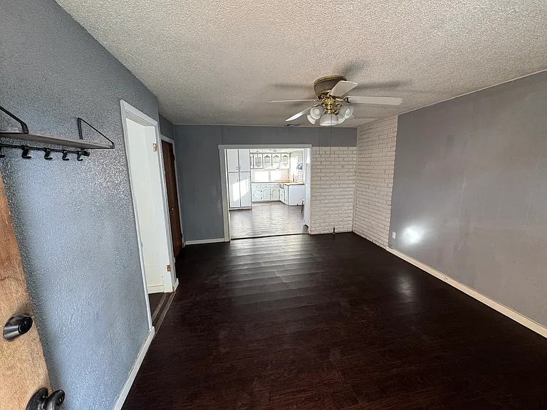614 Fahey St — Photo 4