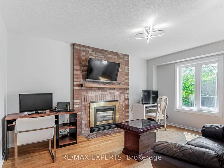 135 Livingstone St W #UPPER — Photo 8