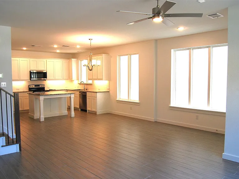 369 Oakbend Dr — Photo 13