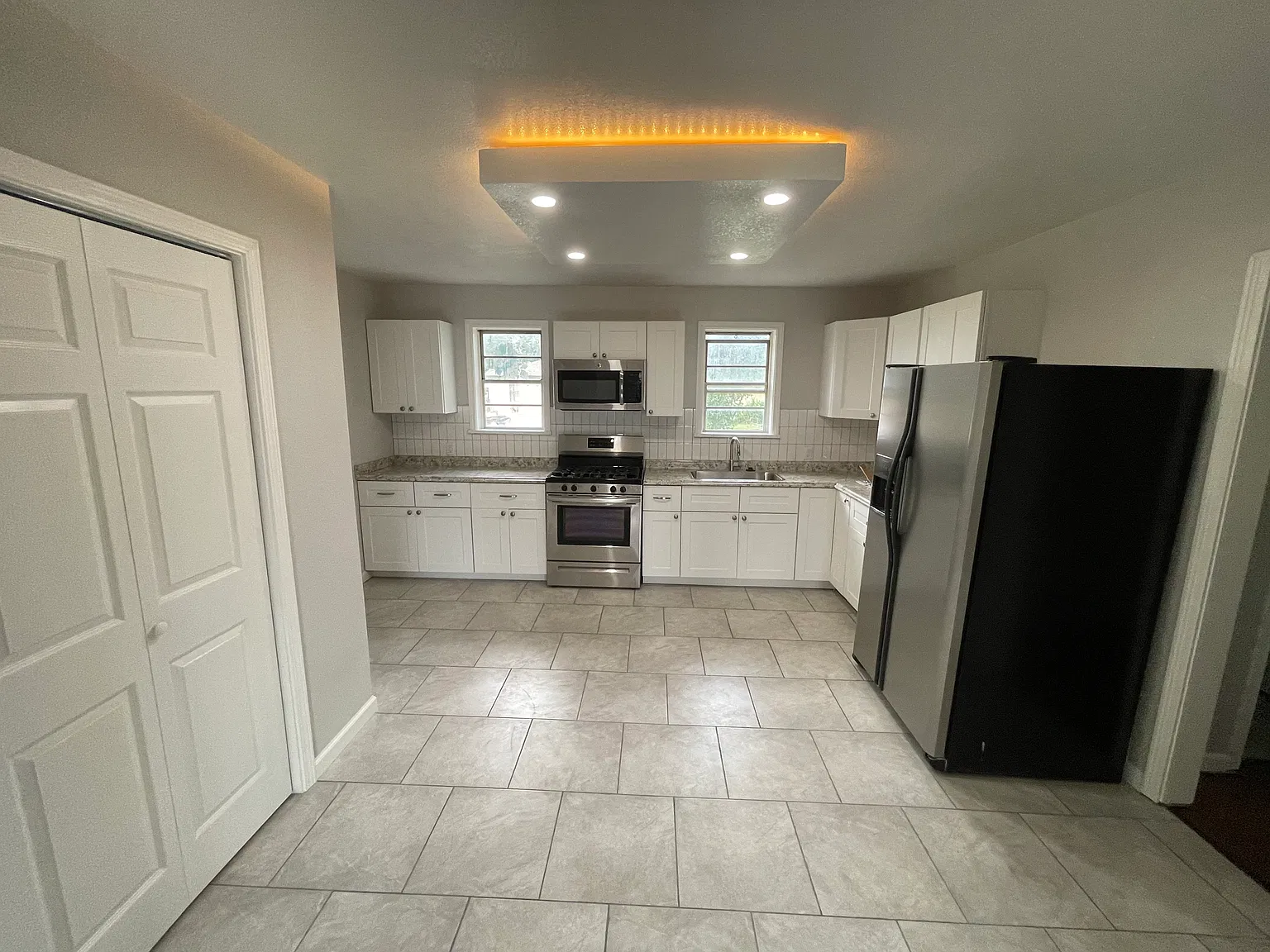 3700 N Redmond Ave — Photo 4