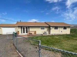 1131 Deeringhoff Rd, Moxee, WA 98936