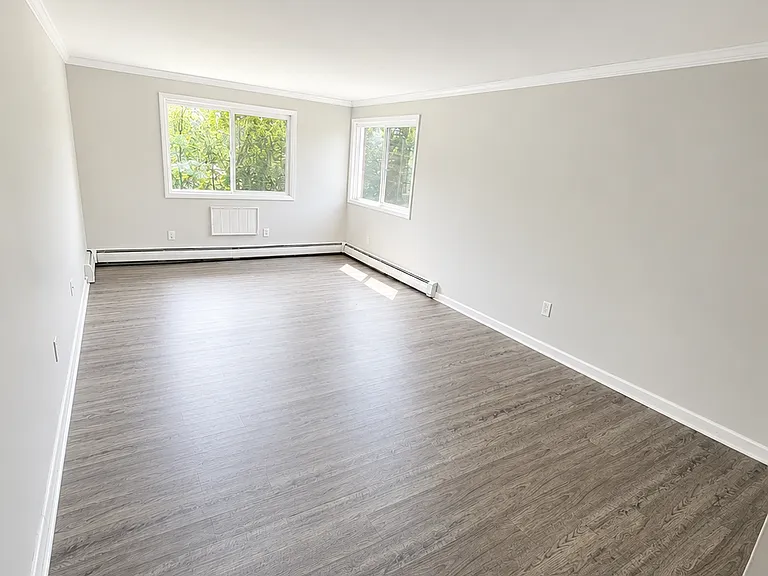Crestview Estates — Photo 12