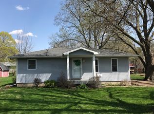 610 N West St, Sandwich, IL 60548