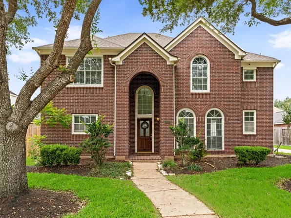 2122 Hill Canyon Ct, Sugar Land, TX 77479