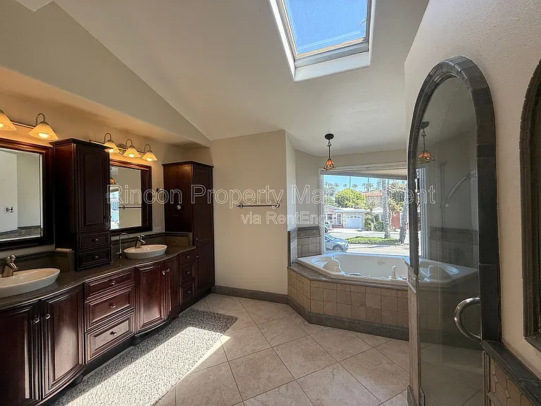 2462 Pierpont Blvd — Photo 14