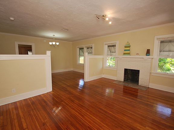 4th image of 811 11th St S