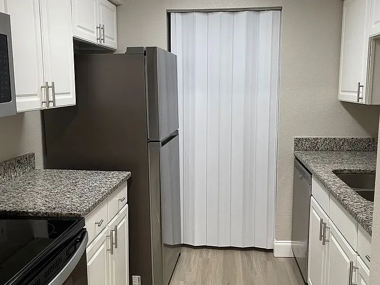 3764 Idlebrook Cir #204 — Photo 7