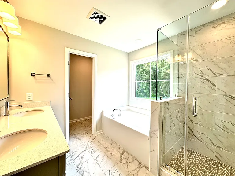 8692 Windsor Hill Blvd — Photo 16
