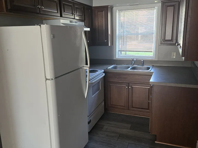 23714 W Chicago St #200 — Photo 4