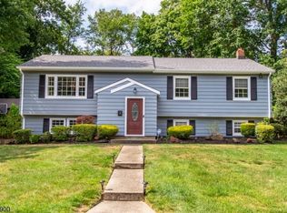 7 Dixon Pl, Wayne, NJ 07470