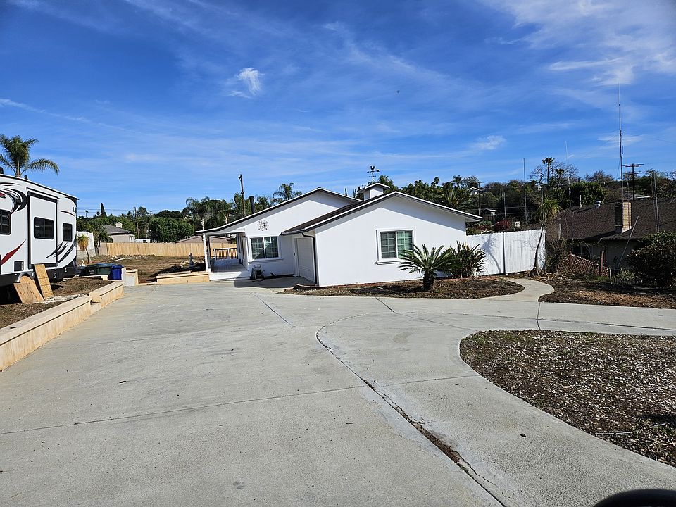 2nd image of 1065 Tanya Ln
