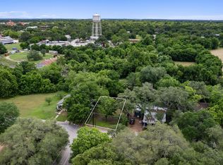 900 Tank St, Lockhart, TX 78644