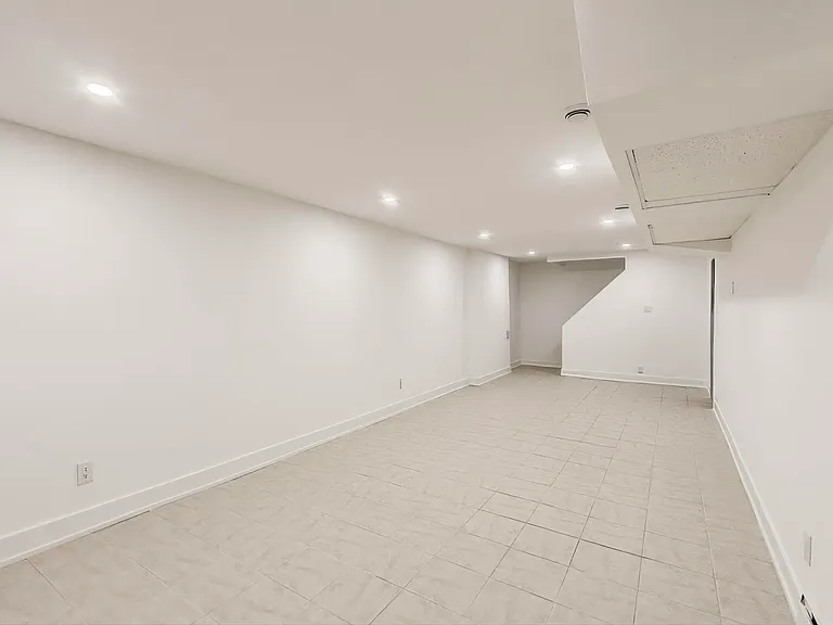 400 Woodsworth Rd #390 — Photo 21