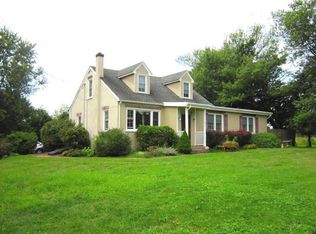 1412 Keystone Dr, Hatfield, PA 19440