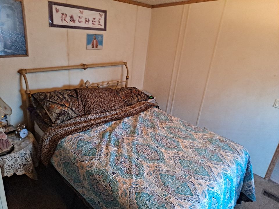 2nd image of 210 Flower Dr