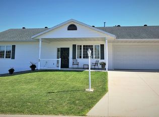 241 7th St SW, Pine Island, MN 55963