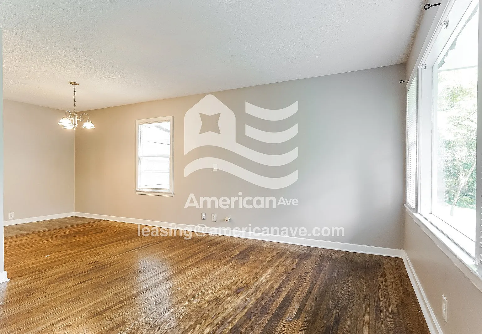 3 bed, 1.5 bath, 1379 sqft, $1,397 — Photo 2