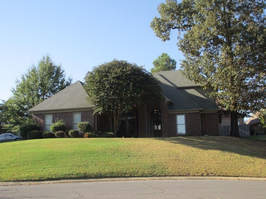 1st image of 1234 Grace Ann Ct