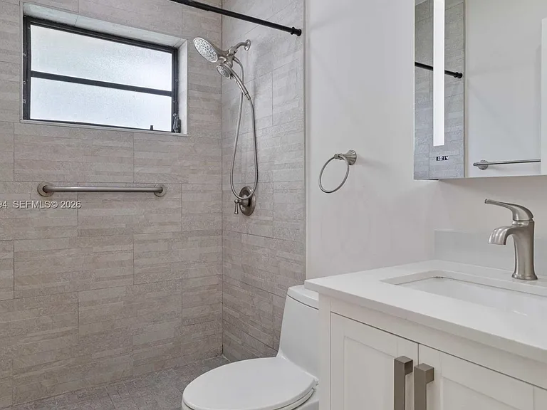 337 Grand Canal Dr #0 — Photo 8