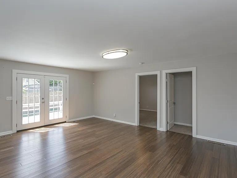 2308 Osage St — Photo 13