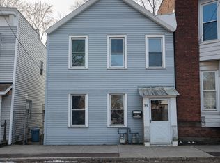 39 Douw St, Troy, NY 12180