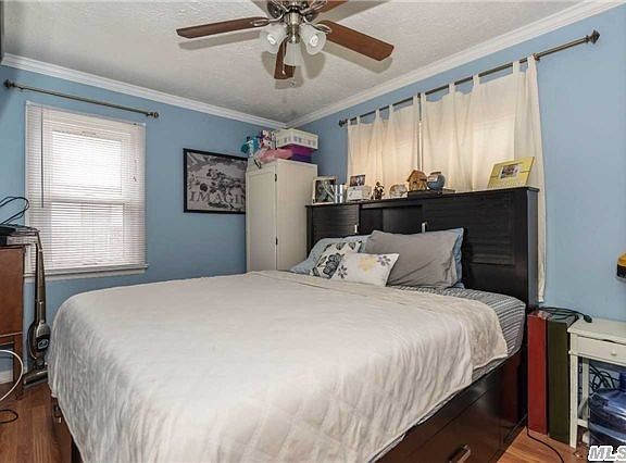 3rd image of 382 Puritan Dr