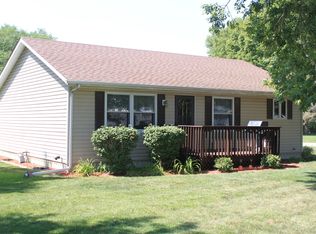 203 2nd Ave W, Lyndon, IL 61261