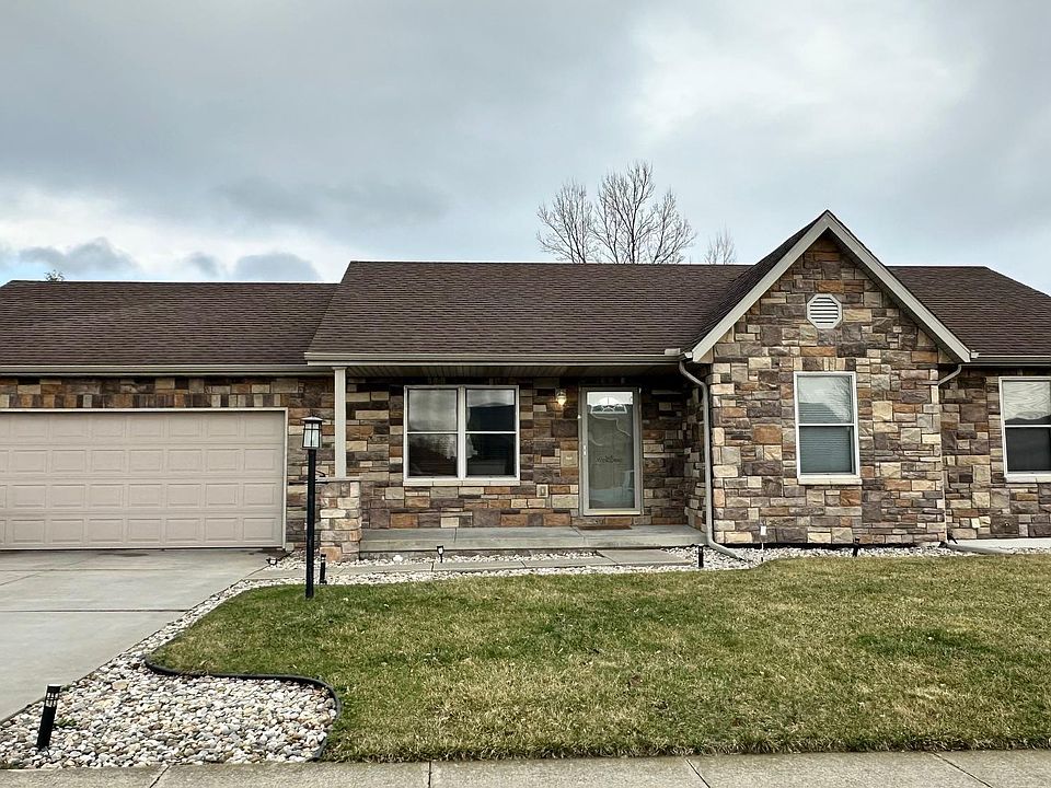 1st image of 1312 Red Oak Dr