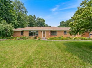 5868 Scottsville Rd, Floyds Knobs, IN 47119