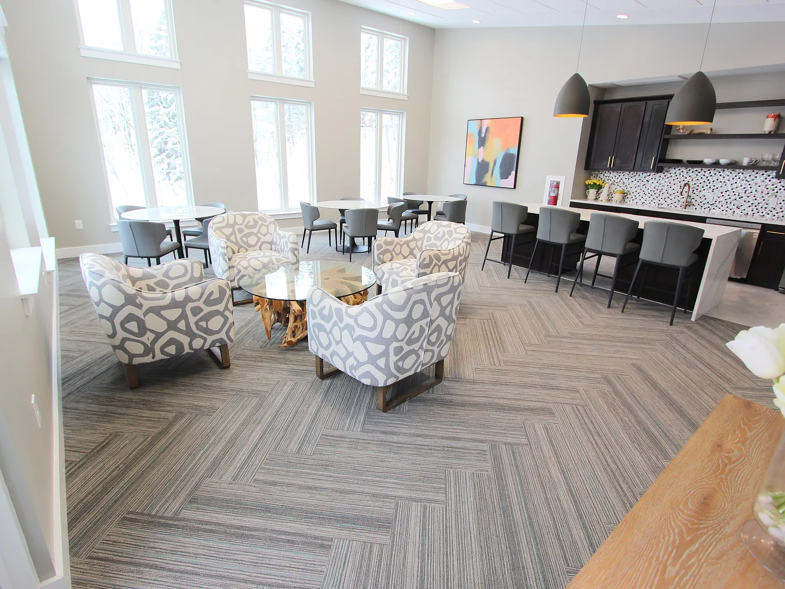 Waldorf Park Apartments — Photo 4