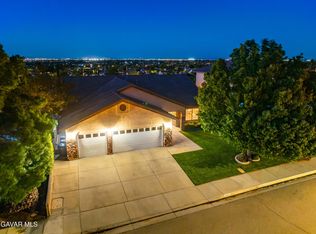 4141 Grandview Dr, Palmdale, CA 93551