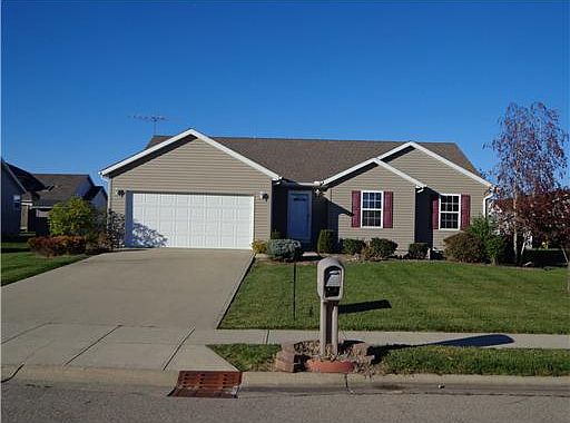 1st image of 376 Seville Dr