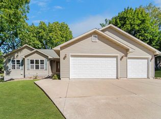 696 Emerson Ave, Ripon, WI 54971