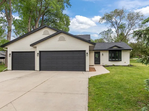 N7351 Winnebago St, Fond Du Lac, WI 54935